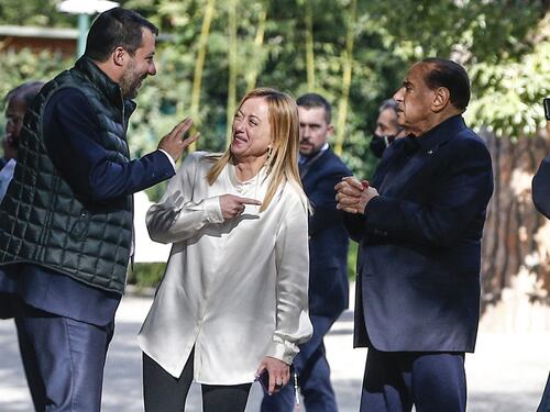 Controcorrente, Silvio Berlusconi scaccia le polemiche: "Meloni e Salvini come figli"