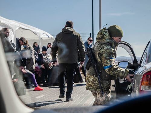 Da Roma a Bucarest fino in Ucraina: viaggio all'inferno andata e ritorno insieme ai profughi in fuga
