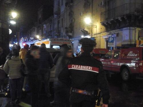 Albano, incendio in un appartamento. Due donne morte