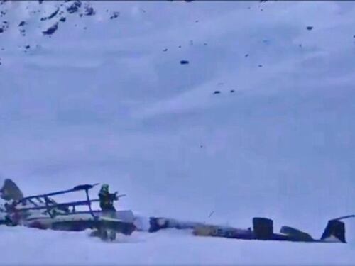Schianto tra aereo ed elicottero: cinque morti in Val d'Aosta