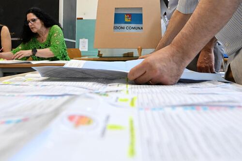 Comunali 2026, lo spoglio dei ballottaggi: al centrodestra Arezzo, Macerata e Lecco