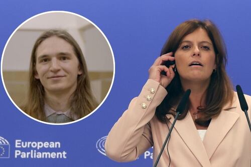 Otto anni a Maja, Ilaria Salis dall'alto dell'immunità: "Processo farsa"