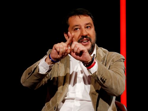 Tormentone "sardine"Così a sinistra si danno all'ittica