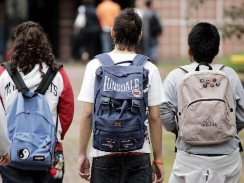 Rimprovera un alunno in classe, professore picchiato dai genitori a Palermo