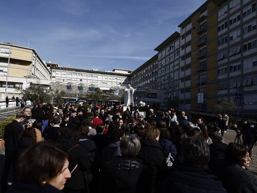 Papa Francesco, come sta: gli ultimi aggiornamenti. E torna sui social: "Grazie per le vostre preghiere"