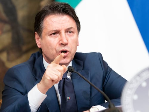 Pasticcio Mes, il premier Conte a reti unificate contro l'opposizione