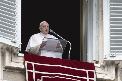 Papa Francesco è straziato per l’Ucraina: tacciano le armi, Dio sta con la pace. Il digiuno del mercoledì delle ceneri