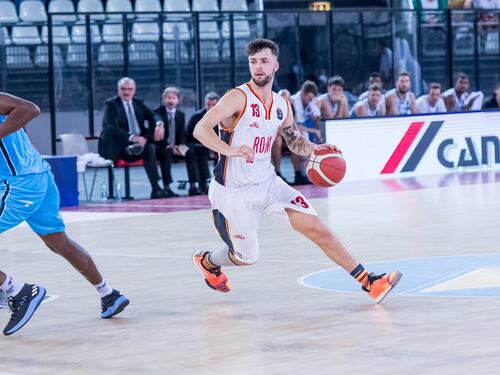 Aspettando un nuovo proprietario la Virtus Roma si iscrive alla Serie A