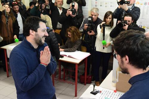 I grillini esultano: ora tutti devono parlare con noi. Ma il centrodestra rivendica la vittoria