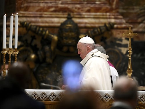Messa di Natale, Papa Francesco nell'omelia anticipata: "Non piangiamoci addosso"