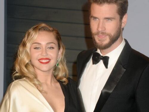 Matrimonio in gran segreto, Miley Cyrus e Liam Hemsworth sono marito e moglie