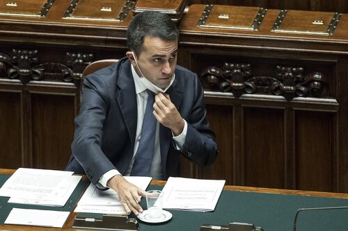 Promessa Di Maio: "Il 2021 anno bianco senza contributi per autonomi e partite Iva"