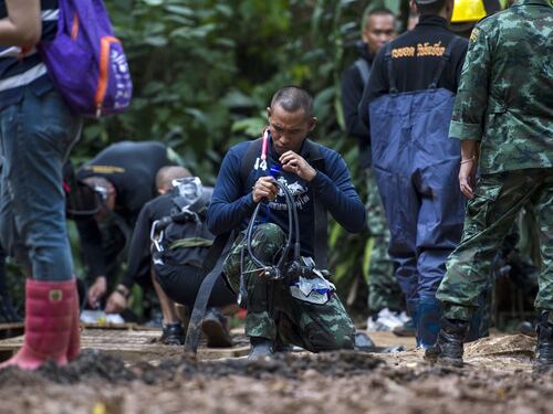 Thailandia, si tenta il salvataggio dei ragazzi intrappolati