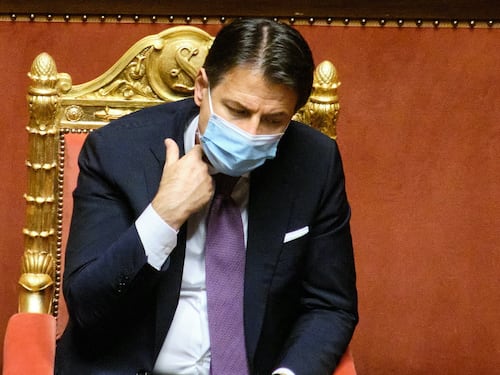 Beffa decreto Ristori bis: ai sexy shop contributo del 200%, ai tassisti la metà