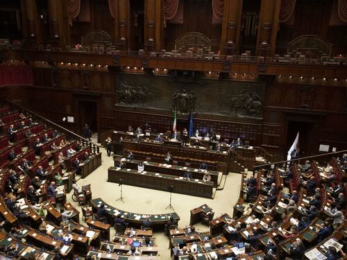 Cacciate i parlamentari con il bonus covid: fuori i nomi poi fuori loro