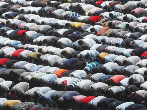 Islam alla conquista del Nord, l’Imam fa lezione a scuola. "Così colonizzano l’Italia"