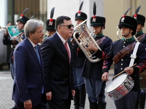 Al Sarraj chiede a Gentiloni navi italiane nelle acque della Libia