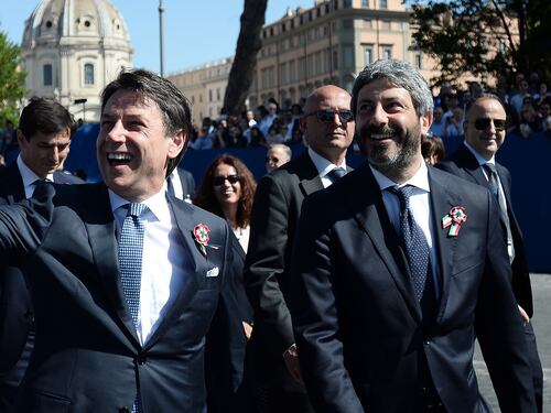 Fico dedica il 2 giugno a migranti e rom. E Salvini si infuria