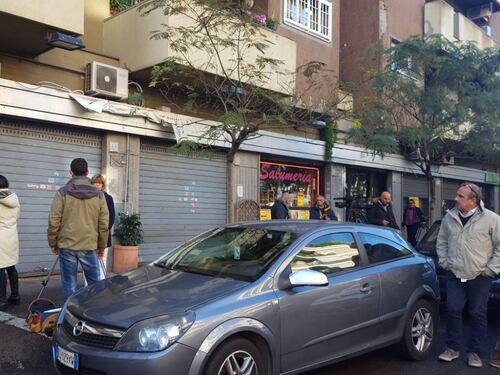 Ostia, trovato lo scooter dell'agguato. Di Pillo: intervenga Minniti