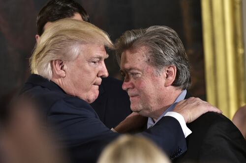 Stati Uniti, Trump sacrifica il suo ideologo: Bannon via dal Consiglio per la sicurezza