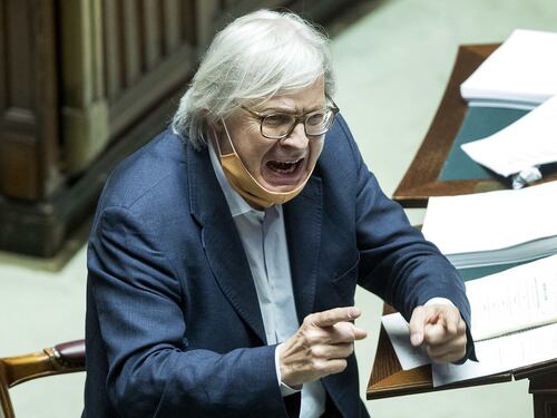 Sgarbi spera che Briatore guarisca in 5 giorni: "Se muore vincono gli allarmisti, se vive ho ragione io"