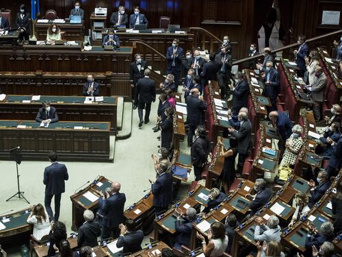 Cinque deputati col bonus Inps: Repubblica svergogna i furbetti di Montecitorio