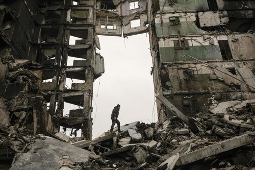 Ucraina, gli Usa rompono il tabù: sì alle bombe a grappolo. L'Onu si oppone