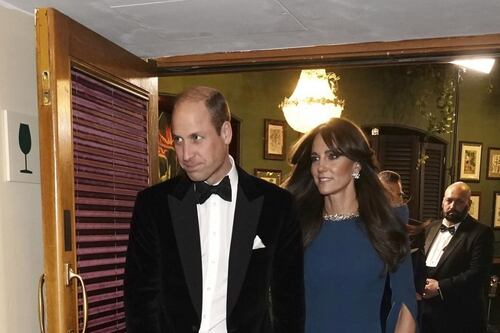 William diserta la cerimonia, Kate in pubblico "non prima di Pasqua"