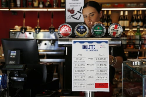 Bollette cinque volte più alte: ristoranti e bar riducono le aperture