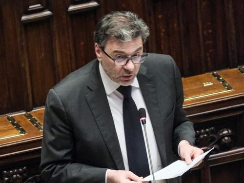 Def, la maggioranza utilizzi il primo incidente per voltare pagina