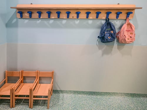 Roma, maltrattava bimbi al nido. Sospesa maestra di un asilo comunale