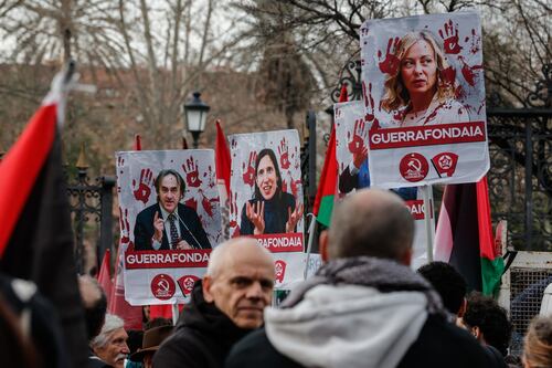 Giorno della memoria, il corteo dell'odio Pro Pal: "Li appendiamo a testa in giù"