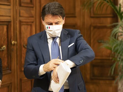Il governo divide la torta da 196 miliardi, giù le tasse al ceto medio