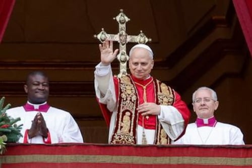 La benedizione di Papa Leone: "Basta guerre. Dall'Ucraina a Gaza una pace duratura, non una tregua"
