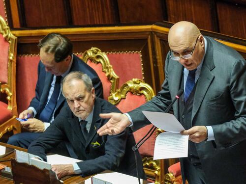 Ucraina, risoluzione del centrodestra: “Sostegno a Kiev con armi e diplomazia”