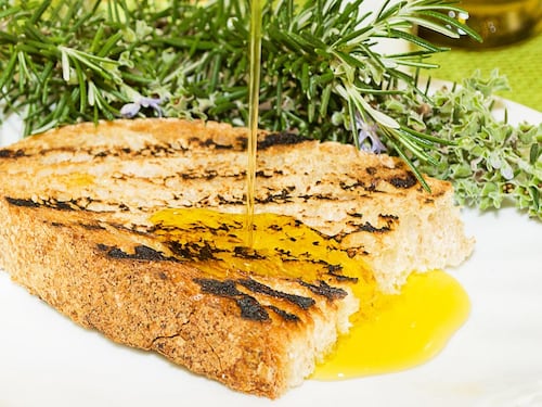 Con la Sagra della Bruschetta Monteleone Sabino (RI) esalta il suo prelibato olio