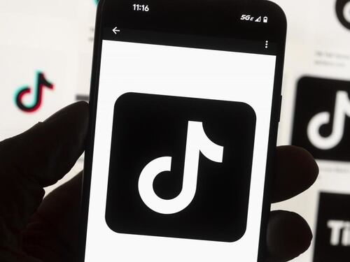 TikTok, scatta l'indagine del Copasir. Il sospetto sui dati sensibili e la Cina