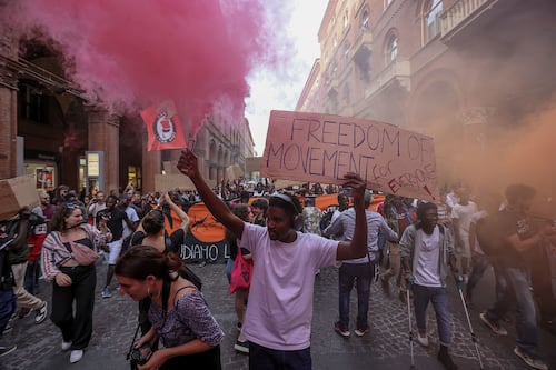 Furti, violenze, spaccio: otto stranieri su dieci fatti uscire dai Cpr tornano a delinquere