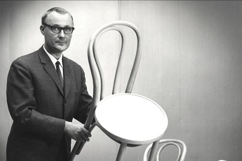 La favola di mister Ikea. Kamprad dai fiammiferi porta a porta alla rivoluzione dei mobili low cost