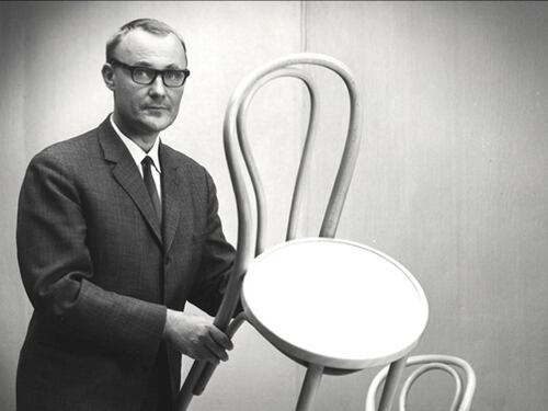 La favola di mister Ikea. Kamprad dai fiammiferi porta a porta alla rivoluzione dei mobili low cost