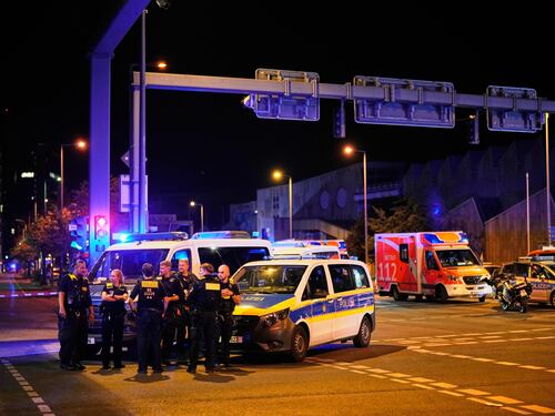 Berlino, il terrorista islamista del Gay Pride ucciso dalla polizia: era già noto per i legami con l'Isis