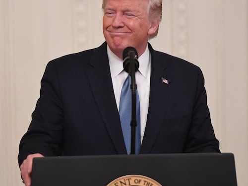 Impeachment, si stringe il cerchio intorno a Trump
