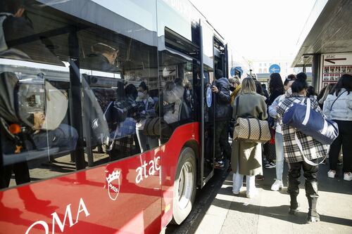 Roma, Italia Viva lancia petizione per il trasporto pubblico: "Atac disastro"