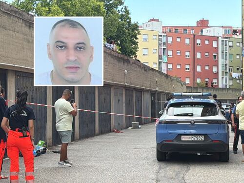 Deceduto durante i controlli, la Procura iscrive gli agenti al nuovo 45 bis. "Fatti più estesi rispetto al video"