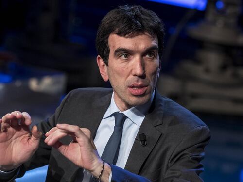 Direzione Pd, fiducia unanime a Martina: "Con i 5 Stelle un capitolo chiuso"