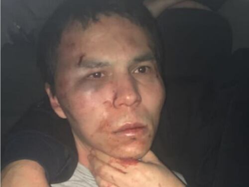 Il killer di Istanbul ha confessato. Il marchio dell'Isis sulla strage