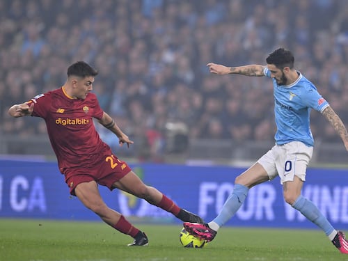 Derby di Roma, il silenzio della vigilia fa salire la tensione: chi perde cade nel baratro