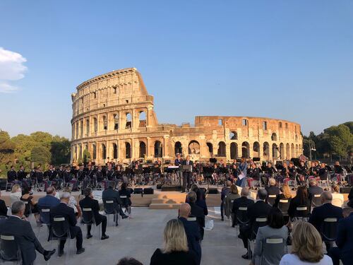 Nel Parco del Colosseo il concerto della banda della Polizia di Stato con Bocelli