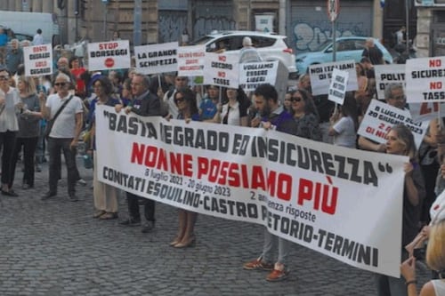Roma, Esquilino e Monti in rivolta. La rabbia dei comitati: "Pronti a incatenarci"