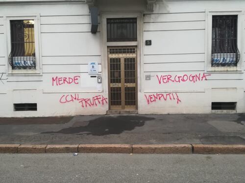 Ugl, vandali imbrattano la sede del sindacato. Capone: vergognoso